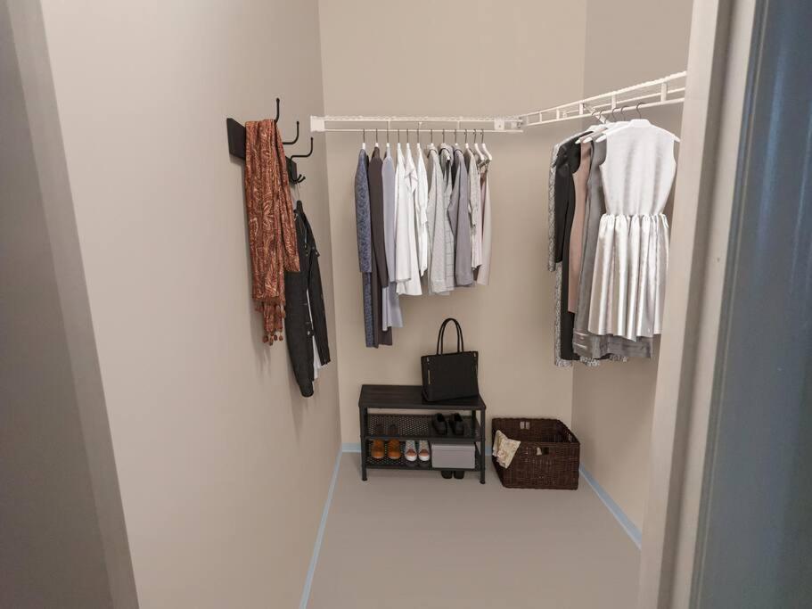 Bright And Cozy 1-Br Condo, Wifi ويلمنجتون المظهر الخارجي الصورة